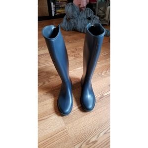 💥Salvatore Ferragamo💥Navy Blue rain boots